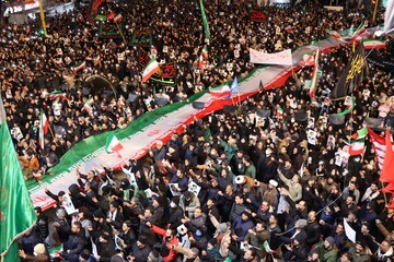 تصاویر/ سنگ تمام مردم اردبیل در خیابان برای ایران