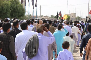 تصاویر/ خروش مردم بصیر شهرستان دلگان بعد از نماز اقامه جمعه