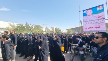 تصاویر/ تشییع شهید مدافع وطن در گناوه