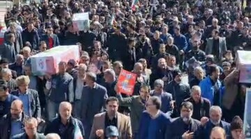 فیلم | راهپیمایی مردم دلفان برای شهادت قائد امت