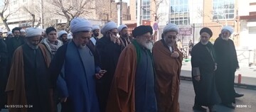 تصاویر/ تجمع روحانیون شهر اراک در مدرسه علمیه محمد ابراهیم خوانساری