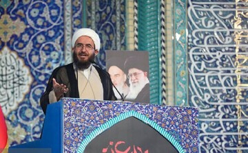 ملت ایران در «قلب پیچ تاریخی» قرار دارد/بزرگ‌ترین منکر امروز، تولید اختلاف در جامعه است
