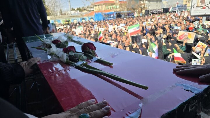 تصاویر/ پیکر شهید امین اورنگ و شهید علیرضا آزم تشییع شد