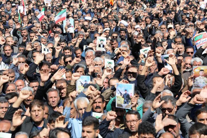 تصاویر/ پیکر شهید امین اورنگ و شهید علیرضا آزم تشییع شد