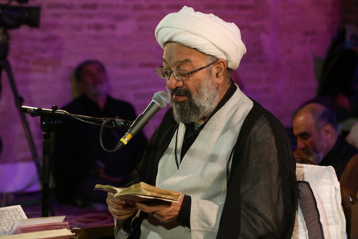 تصاویر / مراسم پر فیض دعای ابوحمزه ثمالی در مسجد جامع اصفهان