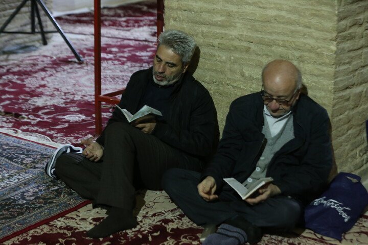 تصاویر / مراسم پر فیض دعای ابوحمزه ثمالی در مسجد جامع اصفهان