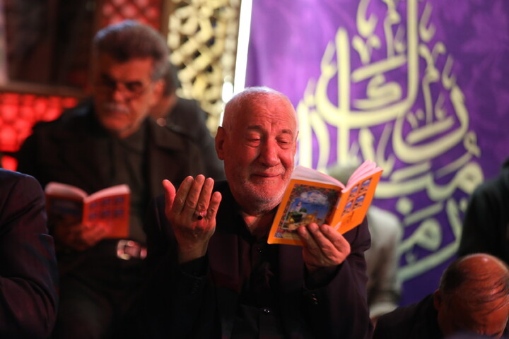 تصاویر / مراسم پر فیض دعای ابوحمزه ثمالی در مسجد جامع اصفهان