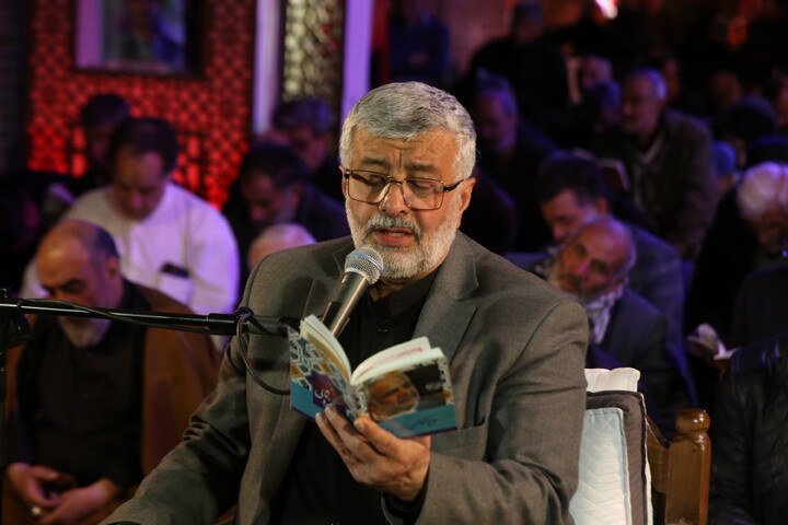 تصاویر / مراسم پر فیض دعای ابوحمزه ثمالی در مسجد جامع اصفهان