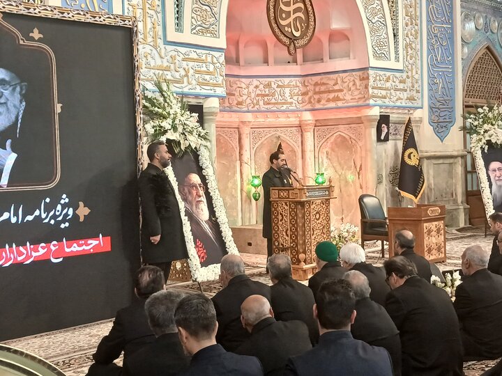 تصاویر/ اجتماع بزرگ مهاجرین افغانستانی در محکومیت شهادت قائد امت در حرم مطهر رضوی