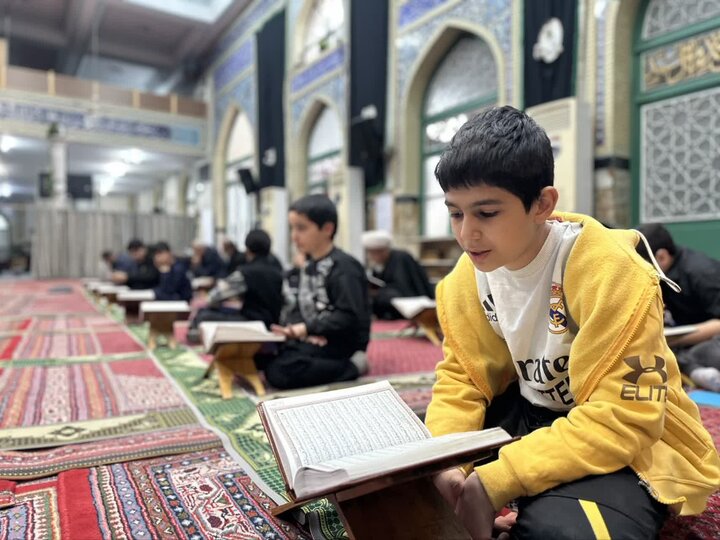 تصاویر/ محفل انس با قرآن به یاد شهدای تجاوز آمریکایی صهیونسیتی در مسجد ولیعصر(عج)