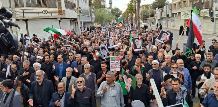تصاویر/ اجتماع با شکوه مردم زاهدان در عزای رهبر شهید
