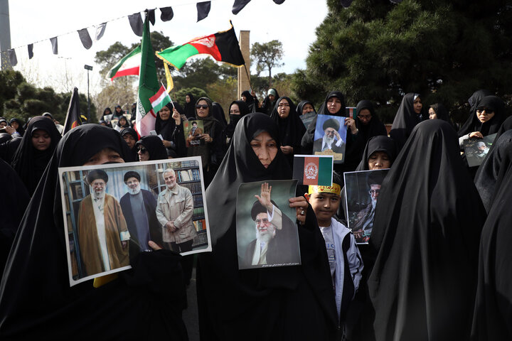 عزاداری افغانستانی‌های مقیم قم در سوگ شهادت رهبر انقلاب