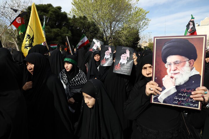 عزاداری افغانستانی‌های مقیم قم در سوگ شهادت رهبر انقلاب