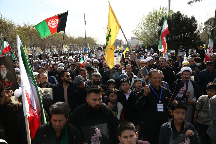 عزاداری افغانستانی‌های مقیم قم در سوگ شهادت رهبر انقلاب