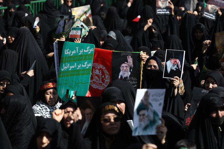 عزاداری افغانستانی‌های مقیم قم در سوگ شهادت رهبر انقلاب