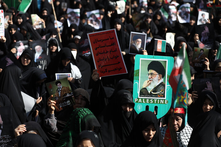 عزاداری افغانستانی‌های مقیم قم در سوگ شهادت رهبر انقلاب