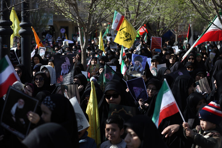 عزاداری افغانستانی‌های مقیم قم در سوگ شهادت رهبر انقلاب