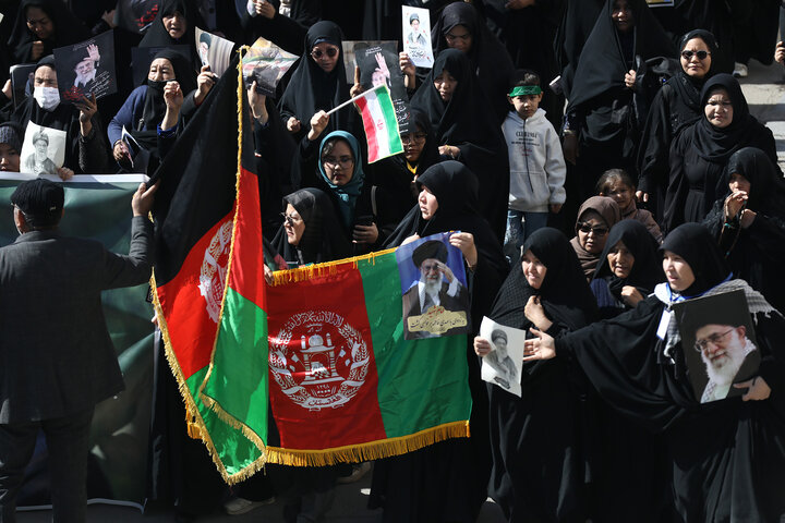 عزاداری افغانستانی‌های مقیم قم در سوگ شهادت رهبر انقلاب