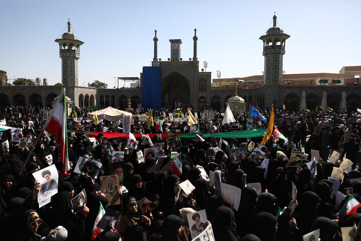 عزاداری افغانستانی‌های مقیم قم در سوگ شهادت رهبر انقلاب