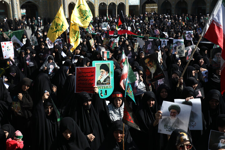 عزاداری افغانستانی‌های مقیم قم در سوگ شهادت رهبر انقلاب