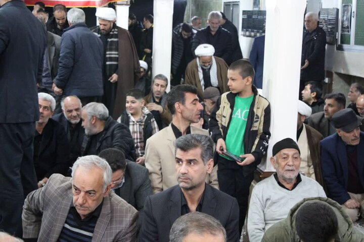 تصاویر/ اقامه نماز جمعه ماکو