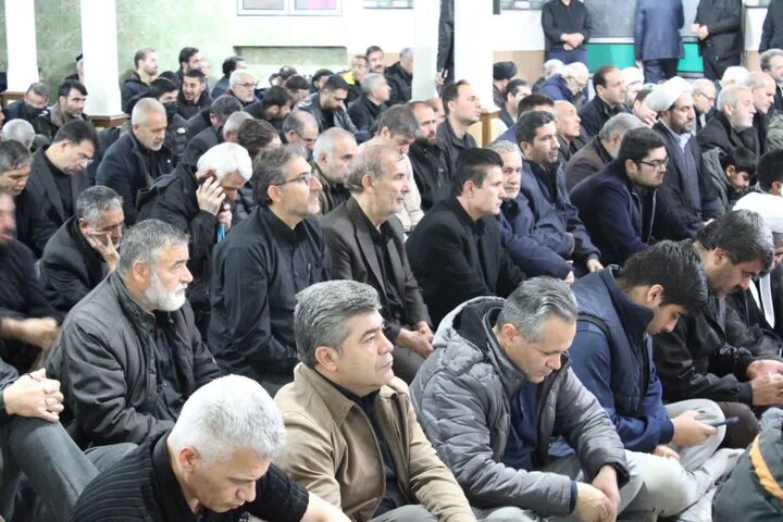 تصاویر/ اقامه نماز جمعه ماکو