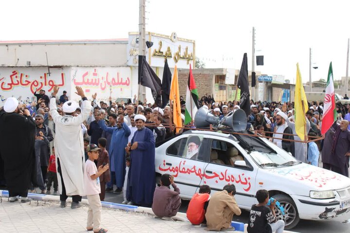 تصاویر/ خروش مردم بصیر شهرستان دلگان بعد از نماز جمعه