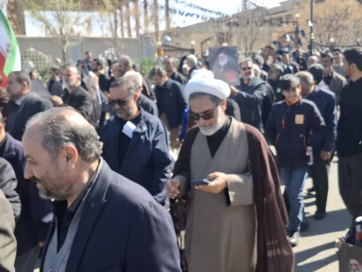 تصاویر/ راهپیمایی مردم کاشان پس از اقامه نماز جمعه امروز