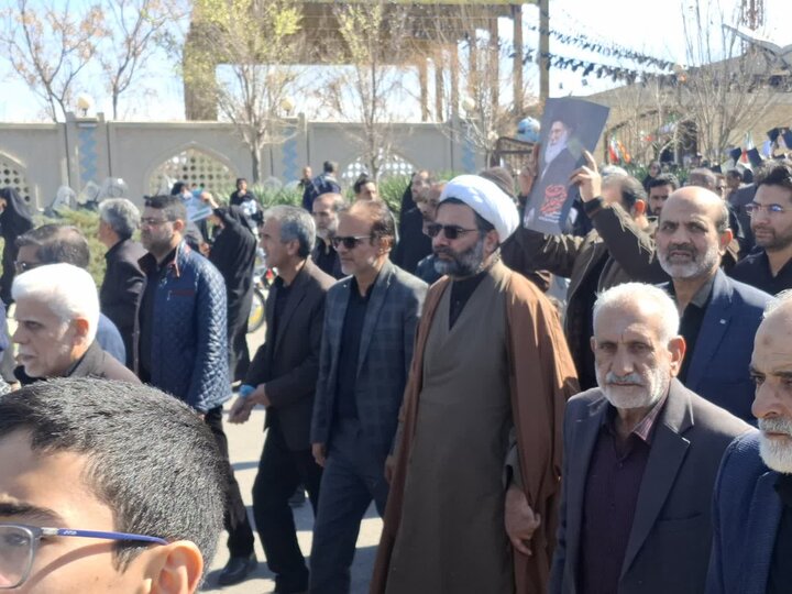 تصاویر/ راهپیمایی مردم کاشان پس از اقامه نماز جمعه امروز