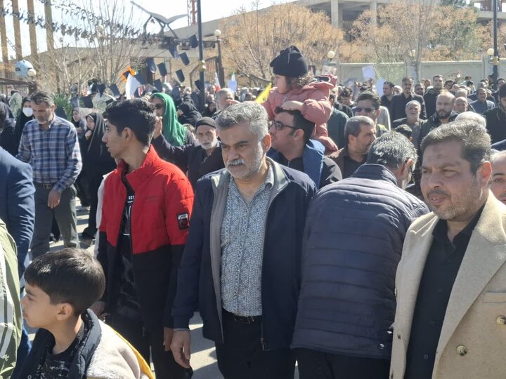 تصاویر/ راهپیمایی مردم کاشان پس از اقامه نماز جمعه امروز