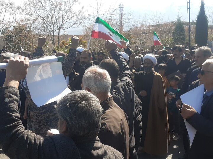 تصاویر/ راهپیمایی مردم کاشان پس از اقامه نماز جمعه امروز