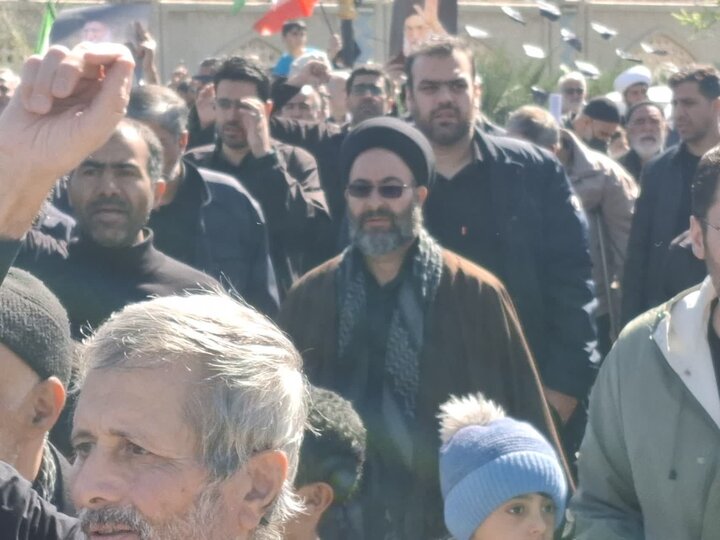 تصاویر/ راهپیمایی مردم کاشان پس از اقامه نماز جمعه امروز
