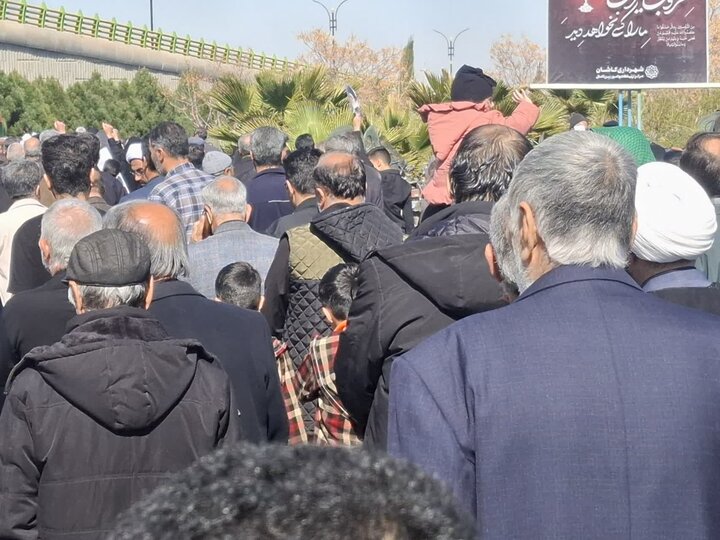تصاویر/ راهپیمایی مردم کاشان پس از اقامه نماز جمعه امروز