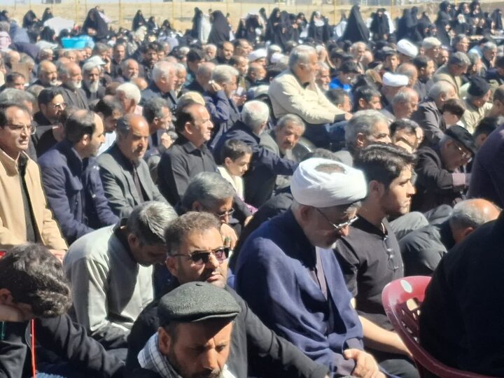 تصاویر/ نمازعبادی سیاسی جمعه کاشان