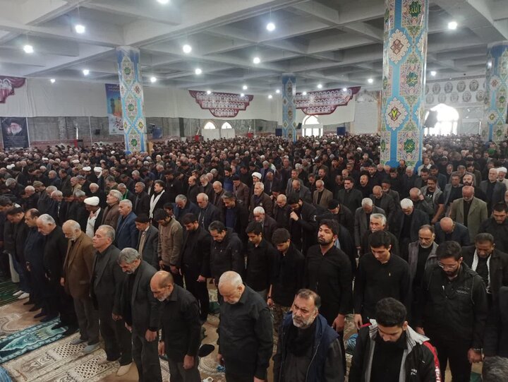 تصاویر/ نمازعبادی سیاسی جمعه کاشان