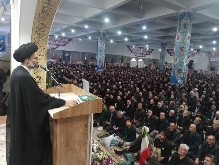تصاویر/ نمازعبادی سیاسی جمعه کاشان