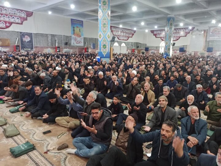 تصاویر/ نمازعبادی سیاسی جمعه کاشان