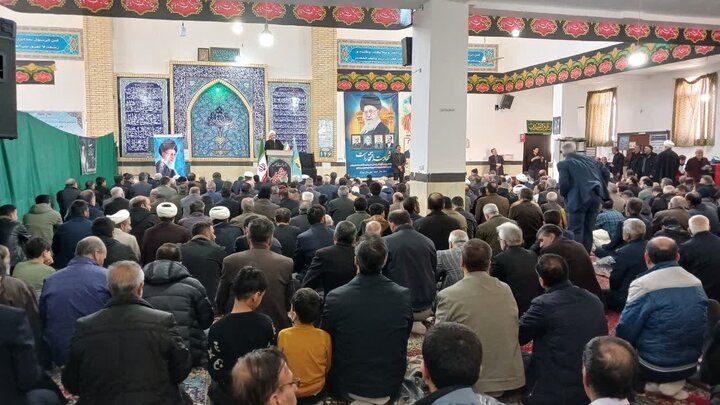 تصاویر/ اقامه نماز جمعه شهرستان بیجار
