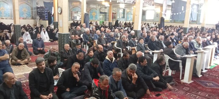 تصاویر/ نماز عبادی سیاسی جوشقان قالی