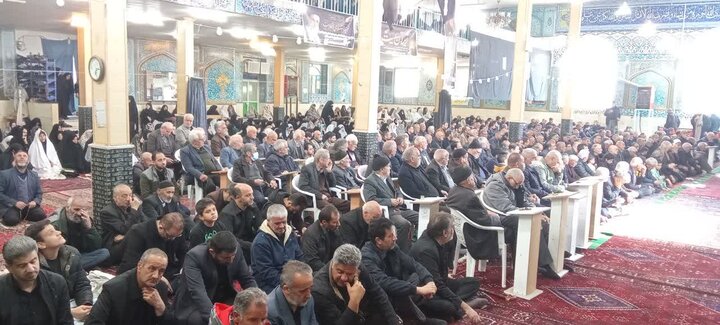 تصاویر/ نماز عبادی سیاسی جوشقان قالی