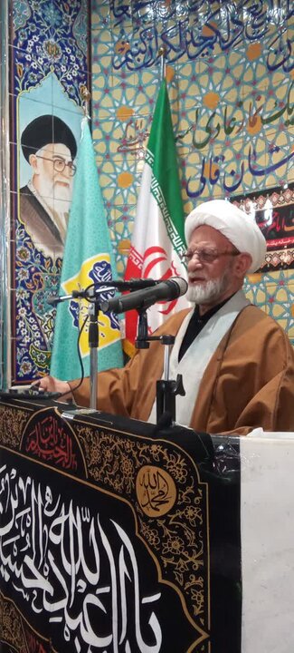 تصاویر/ نماز عبادی سیاسی جوشقان قالی
