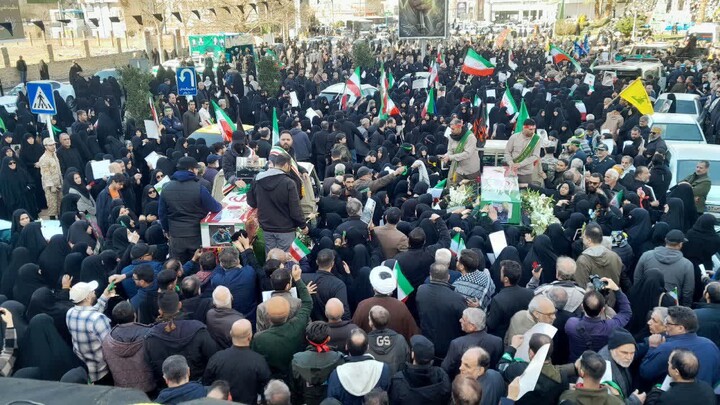 خیزش مردم انقلابی و میهن پرست کرج در سوگ شهید امام خامنه ای و دفاع از میهن عزیزمان
