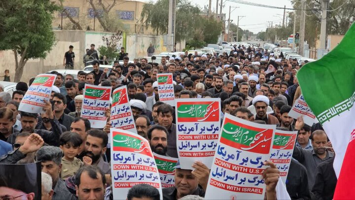 تصاویر/ راهپیمایی مردم ریگان در انتقام‌خواهی امام‌شهید