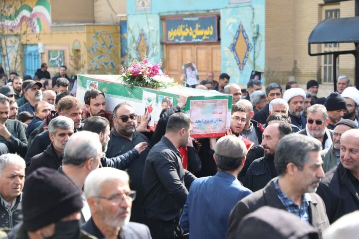 تصاویر/ تشییع پیکر پاک شهیدان شایان تبریزی امجد، حمید حافظی و محمد باصری
