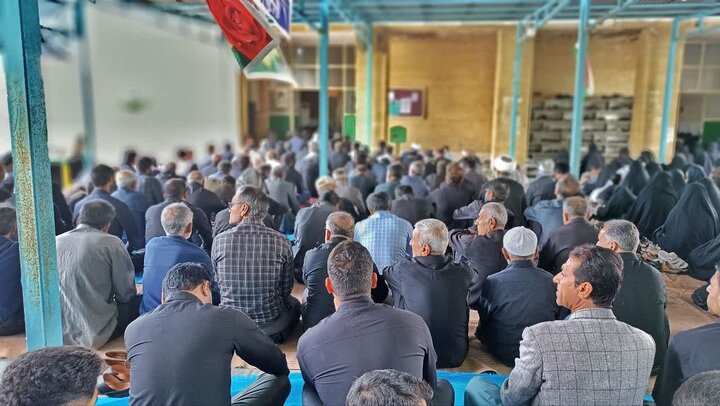 تصاویر/ نمازجمعه و راهپیمایی مردم منوجان در انتقام‌خواهی امام‌شهید