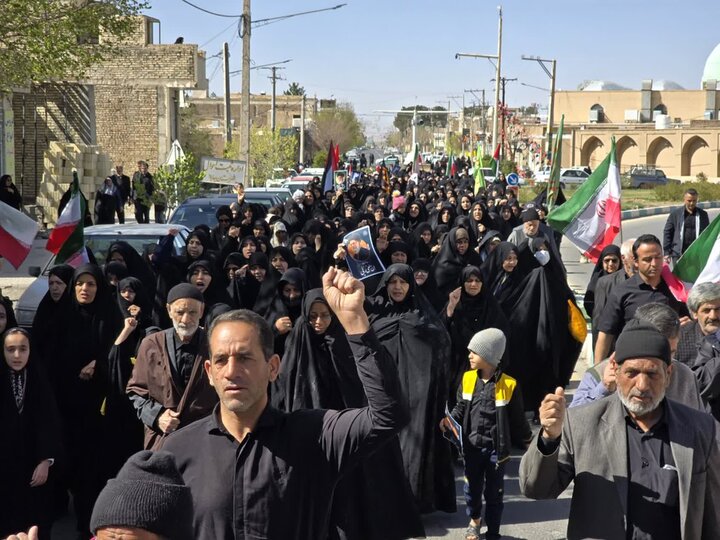 تصاویر/ شکوه حماسه بهابادی ها در هفتمین روز شهادت امام خامنه ای