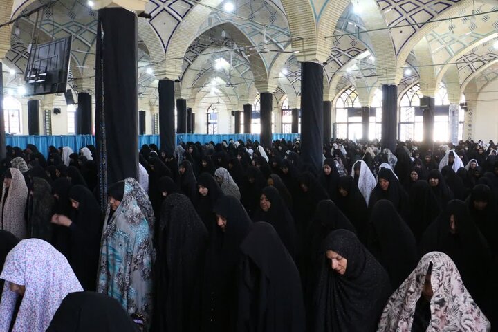 تصاویر/ اقامه نمازجمعه شهر ماهان