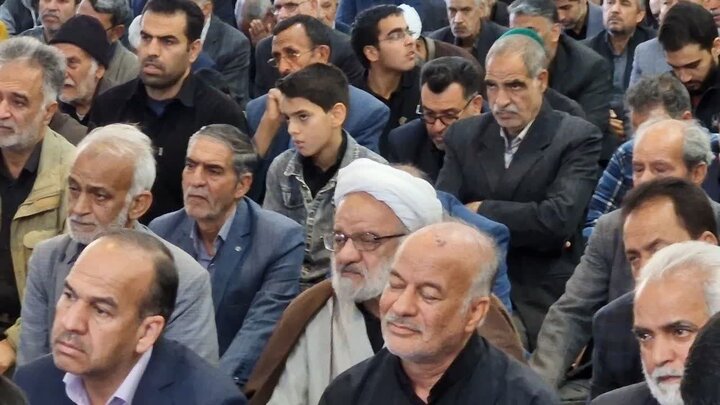 تصاویر/ حماسه زارچی ها در نماز جمعه و راهپیمایی سراسری۱۴اسفند۱۴۰۴