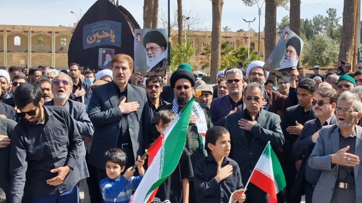 تصاویر/ حماسه زارچی ها در نماز جمعه و راهپیمایی سراسری۱۴اسفند۱۴۰۴