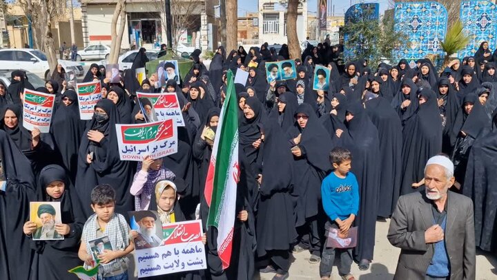 تصاویر/ حماسه زارچی ها در نماز جمعه و راهپیمایی سراسری۱۴اسفند۱۴۰۴